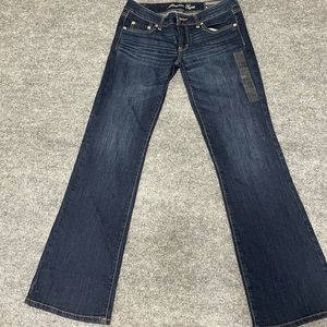 American Eagle Favorite Boyfriend Jeans Stretch | Size 6| New with Tags